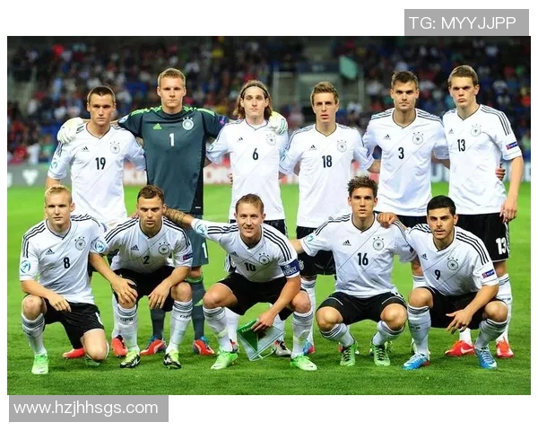 捷克足球运动员斯柯达的职业生涯与成就回顾及未来展望